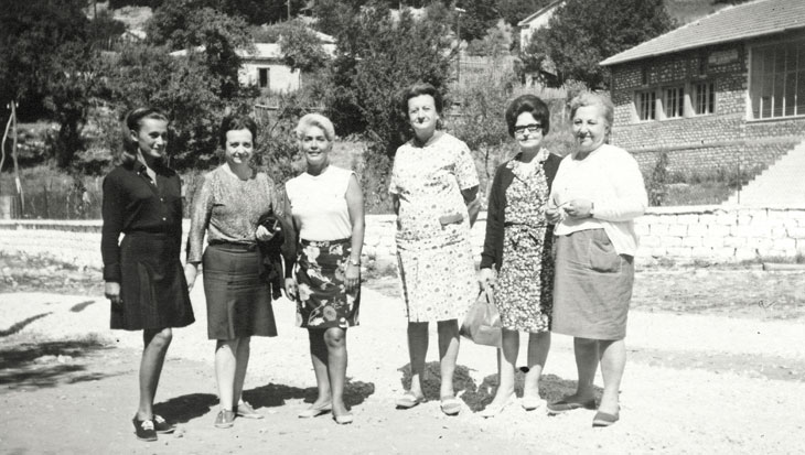 Commemorative photo of women at Pertouli