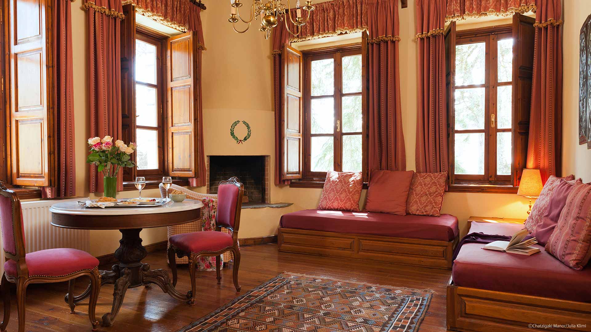 The Manor Suite at the Chatzigaki Manor